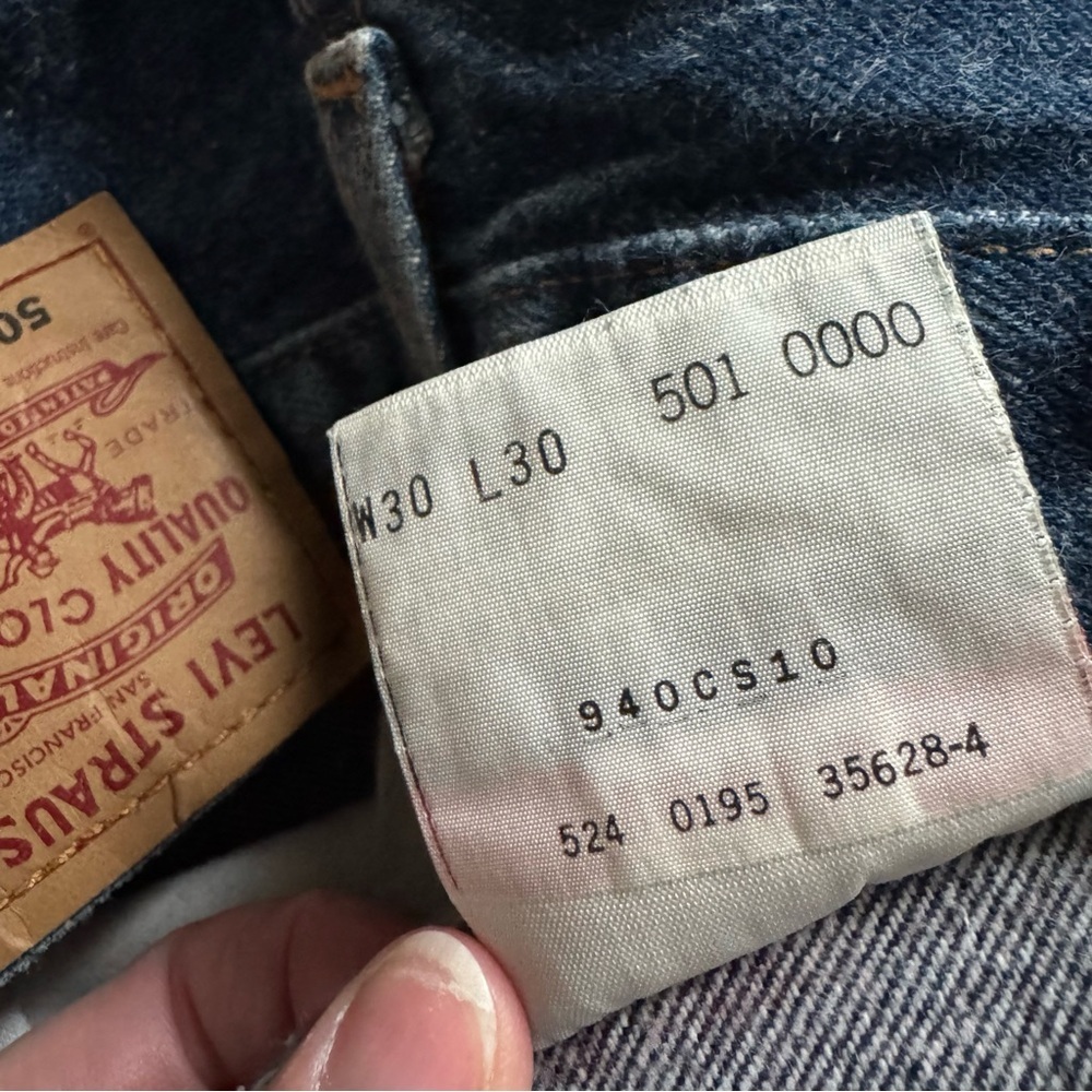 Vintage Levi’s 501 Cutoff Shorts USA Made 30x30 1995 - Picture 9 of 9